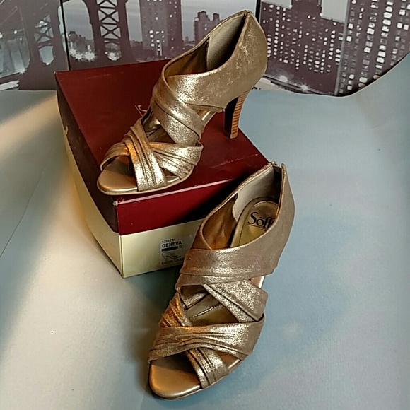 sofft gold shoes